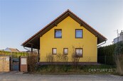 Rodinný dům 5+1 se zahradou 870 m2, krbem s výměníkem a příjemnou atmosférou - Litovel, cena 8800000 CZK / objekt, nabízí 