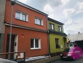 Prodej rodinného domu se dvěma bytovými jednotkami na ulici Máchalova v Olomouci, cena 6090000 CZK / objekt, nabízí K.realitka