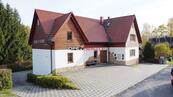 Krásný penzion, obec Jeseník, 9 bytů s užitnou plochou 750 m2 a pozemkem 1.414 m2, cena 16580800 CZK / objekt, nabízí