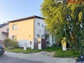 Prodej rodinného domu se dvěma bytovými jednotkami Nemilany, Olomouc, cena 9500000 CZK / objekt, nabízí 