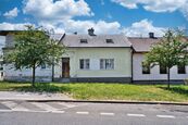 Prodej Atypického RD se třemi byty, 239 m2, Šternberk Puškinova, cena 5900000 CZK / objekt, nabízí 