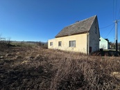 Prodej rodinného domu 4+1, na parcele 820 m2, Bernartice, okres Jeseník., cena 2100000 CZK / objekt, nabízí 